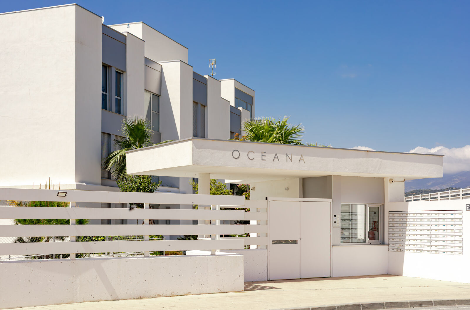 FOR SALE - Beautiful 3 bedroom Duplex Penthouse with Panoramic Sea Views in Cancelada!