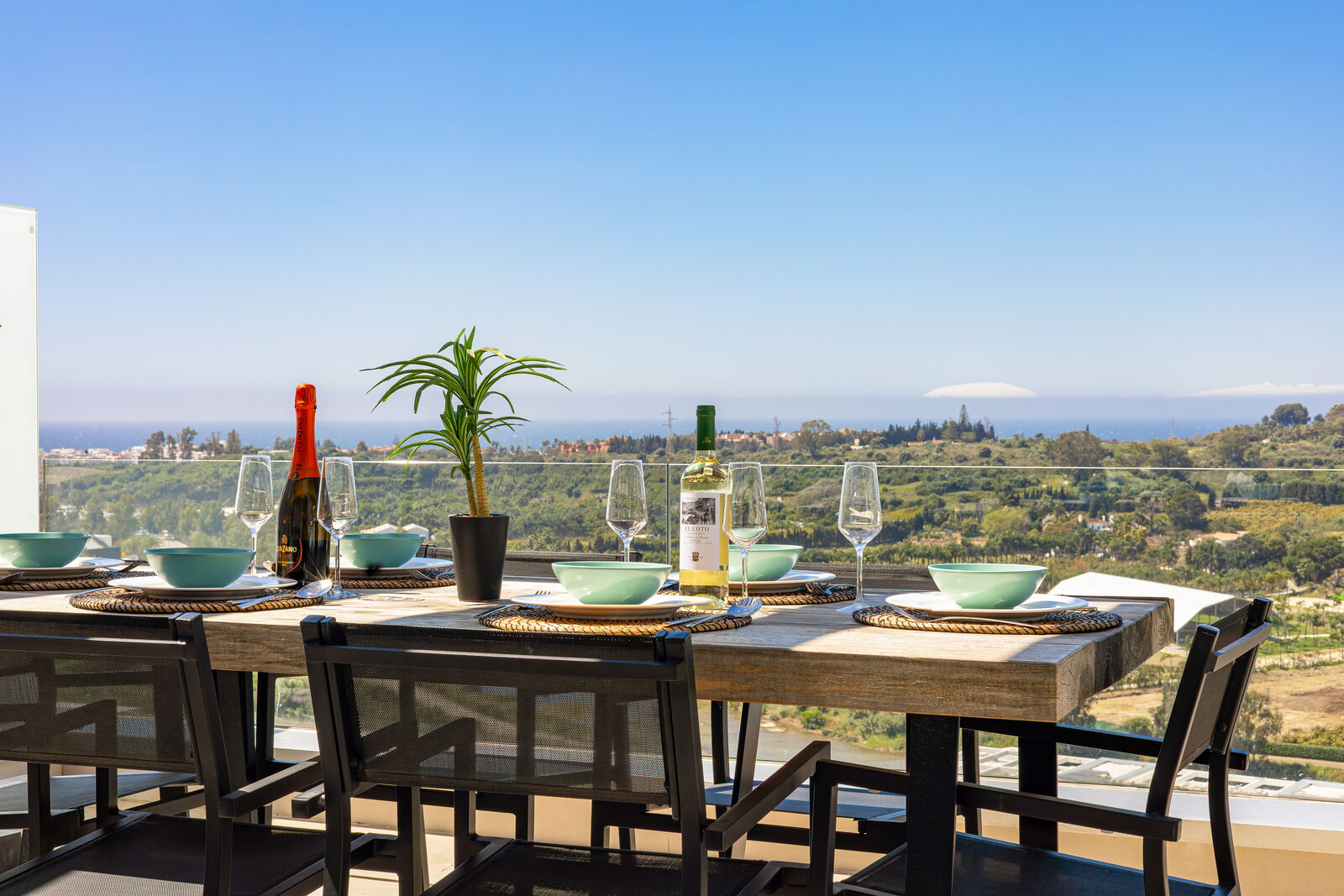 FOR SALE - Beautiful 3 bedroom Duplex Penthouse with Panoramic Sea Views in Cancelada!