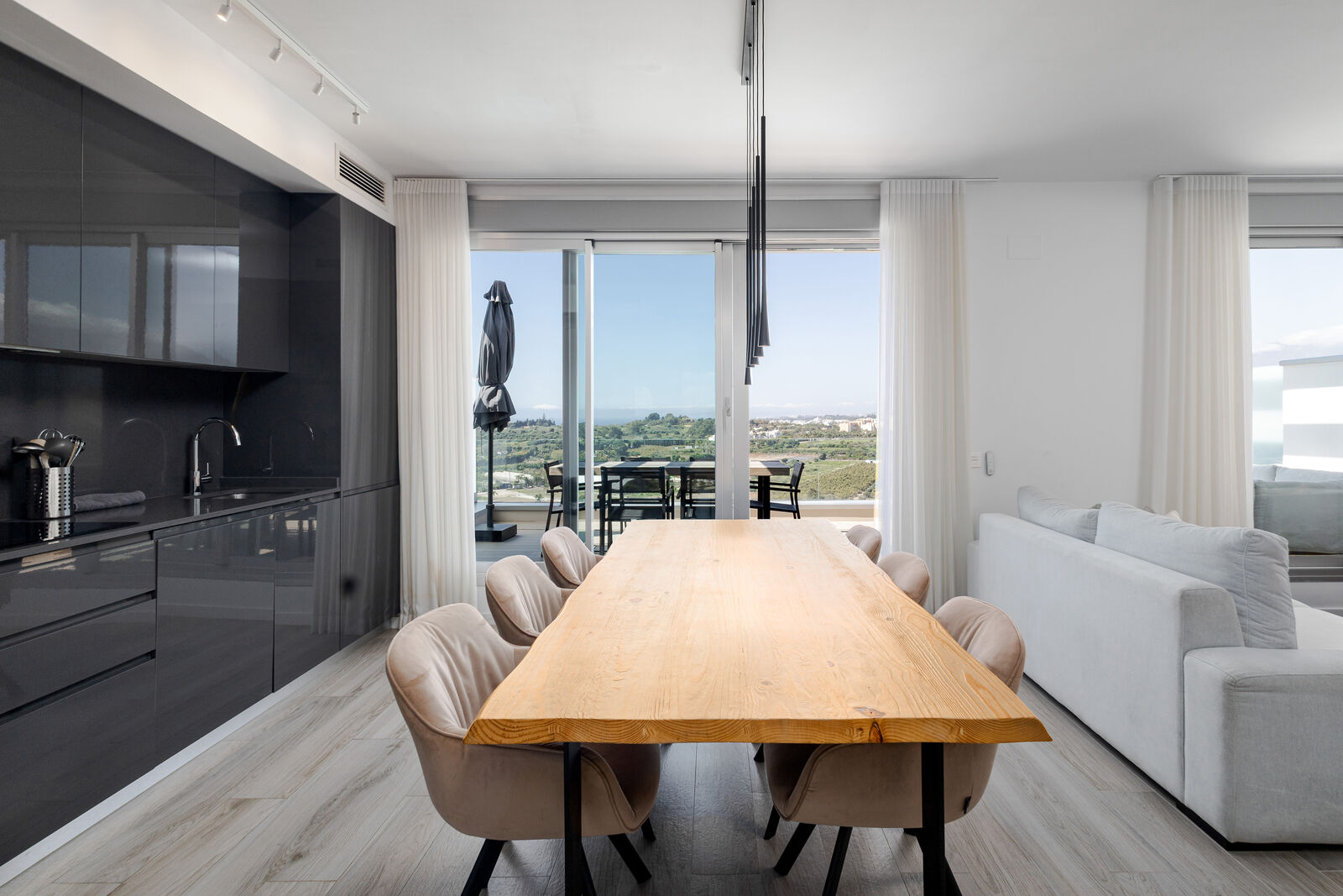 FOR SALE - Beautiful 3 bedroom Duplex Penthouse with Panoramic Sea Views in Cancelada!