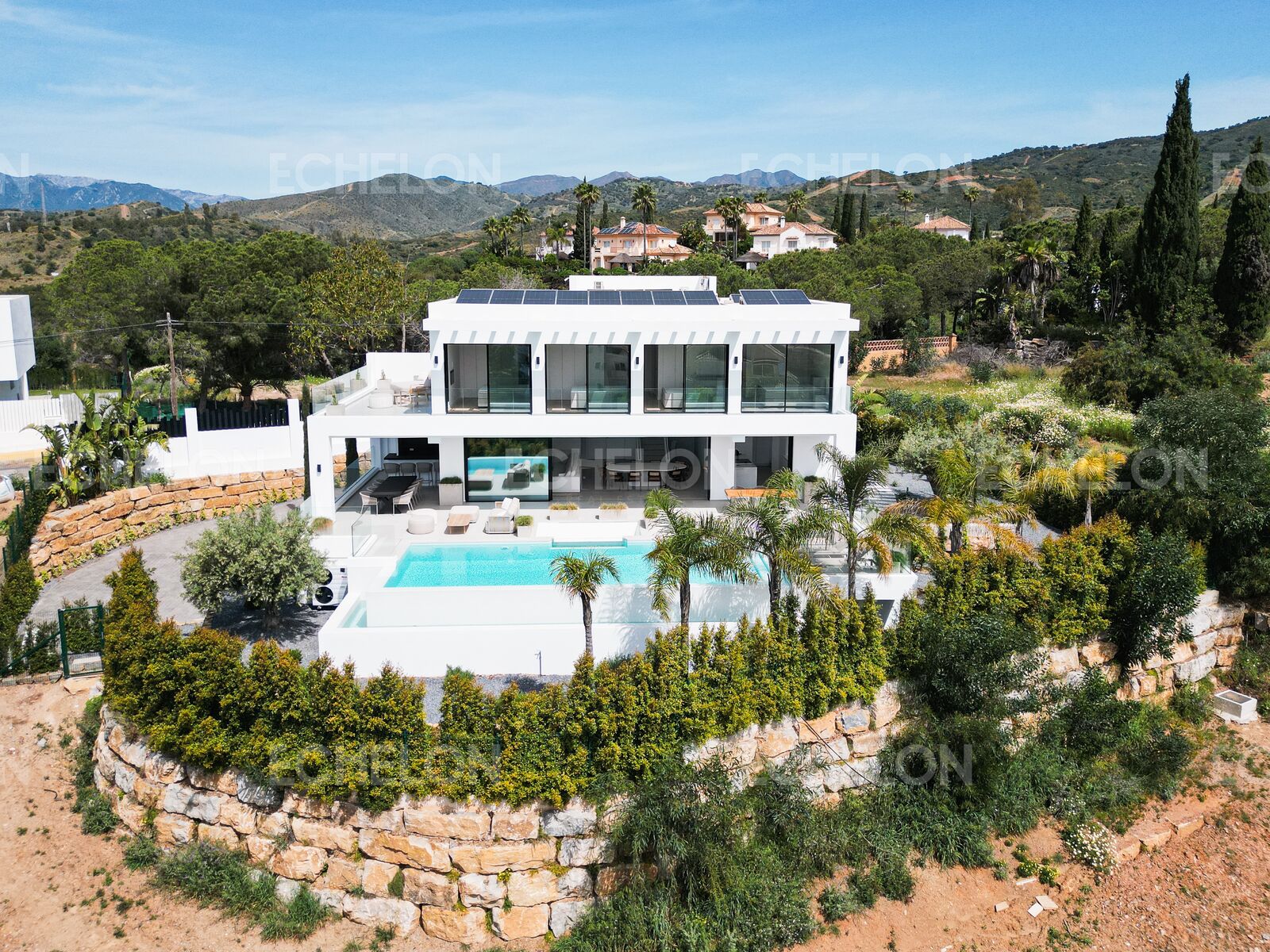 VILLA PIEDRA