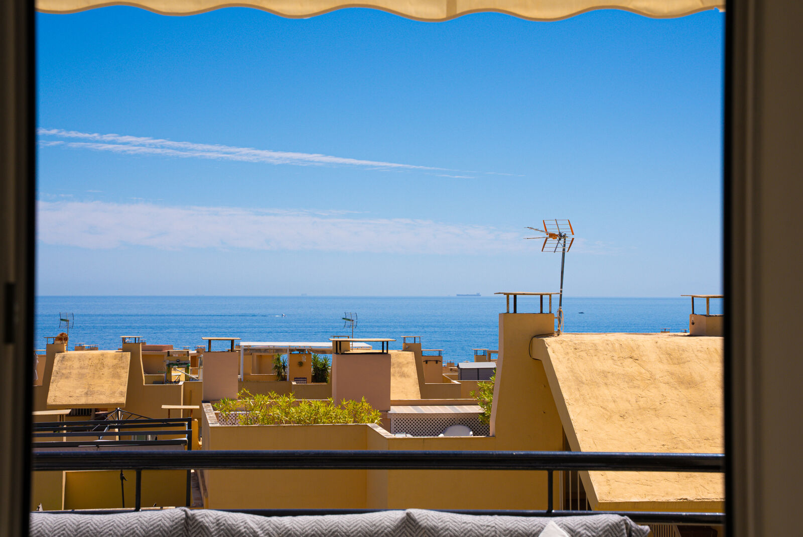 Penthouse with 80 m² Solarium, Calahonda | Echelon Estates