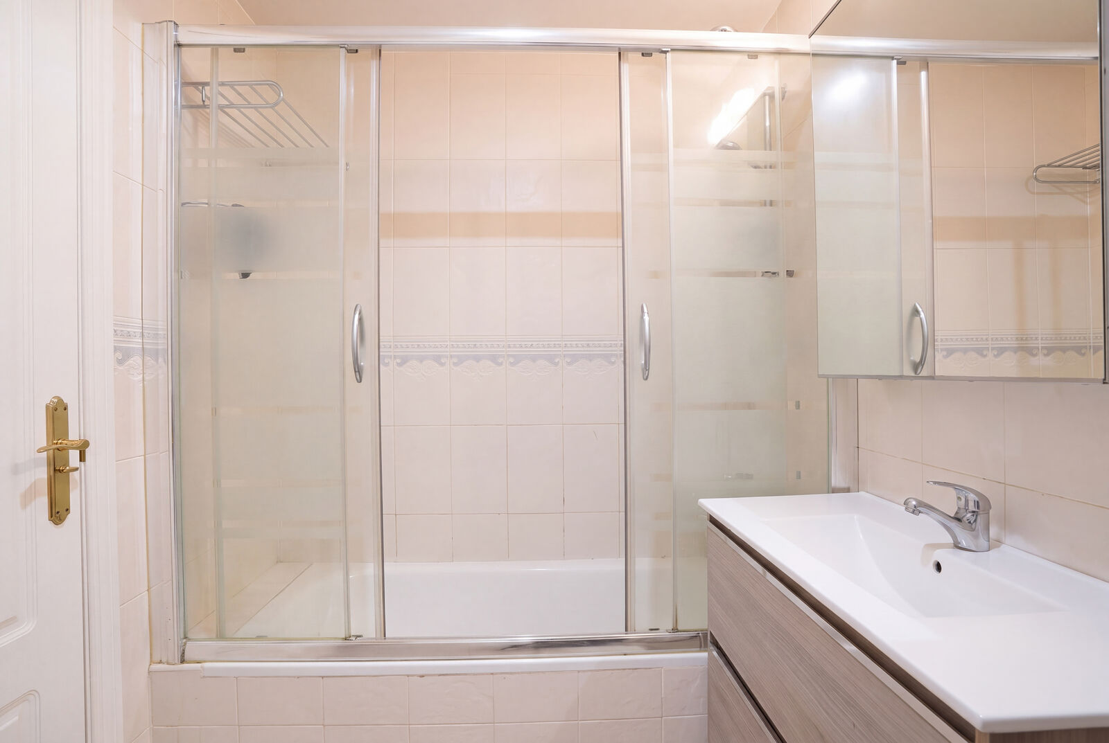 Penthouse with 80 m² Solarium, Calahonda | Echelon Estates