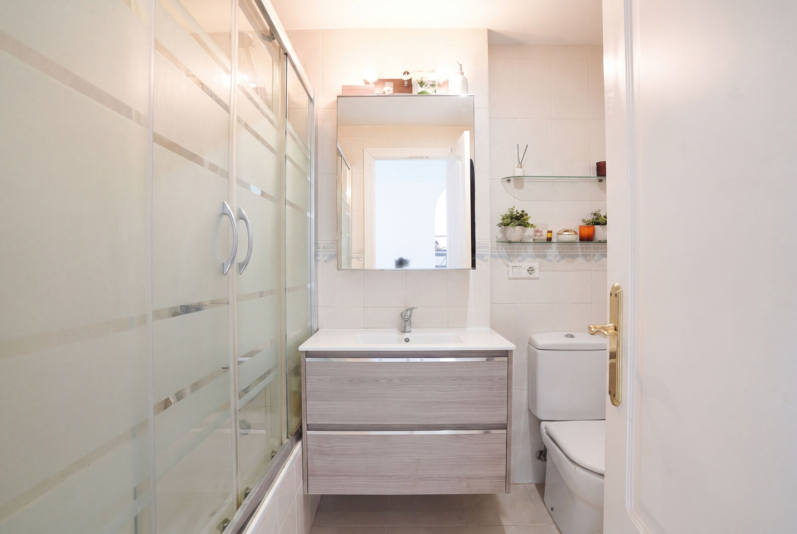 Penthouse with 80 m² Solarium, Calahonda | Echelon Estates